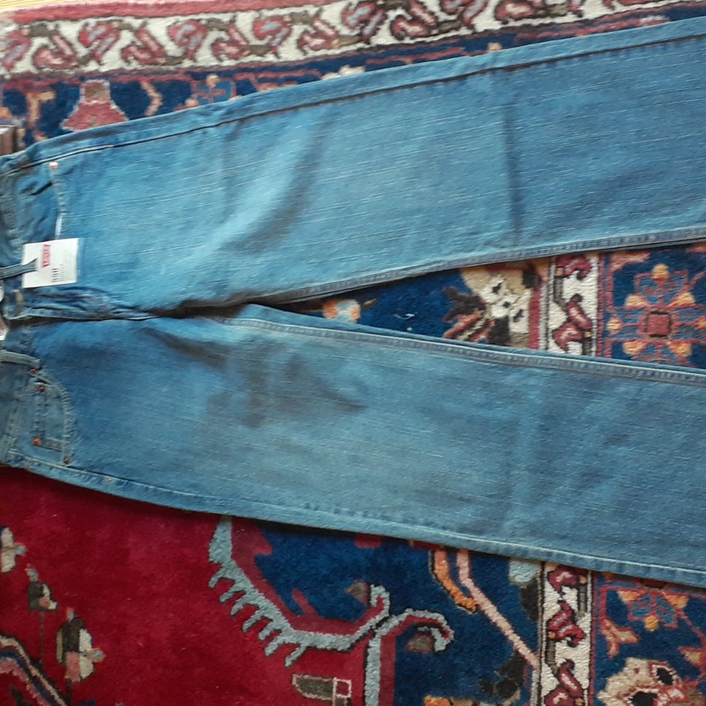 Levis jeans